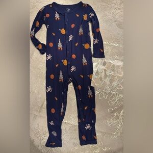 Kyte BABY space snap Footie